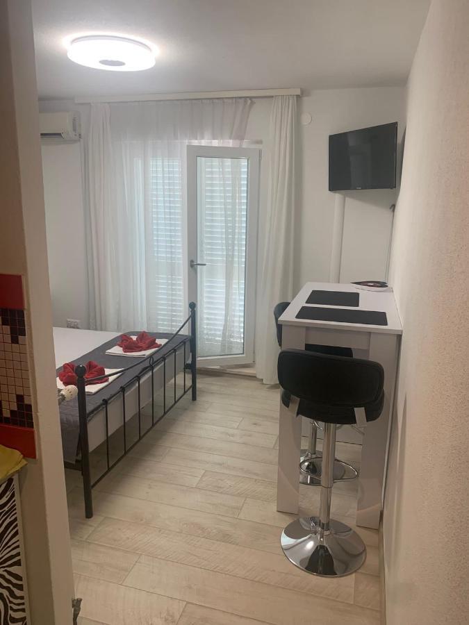 Apartments Logos Trogir Eksteriør bilde